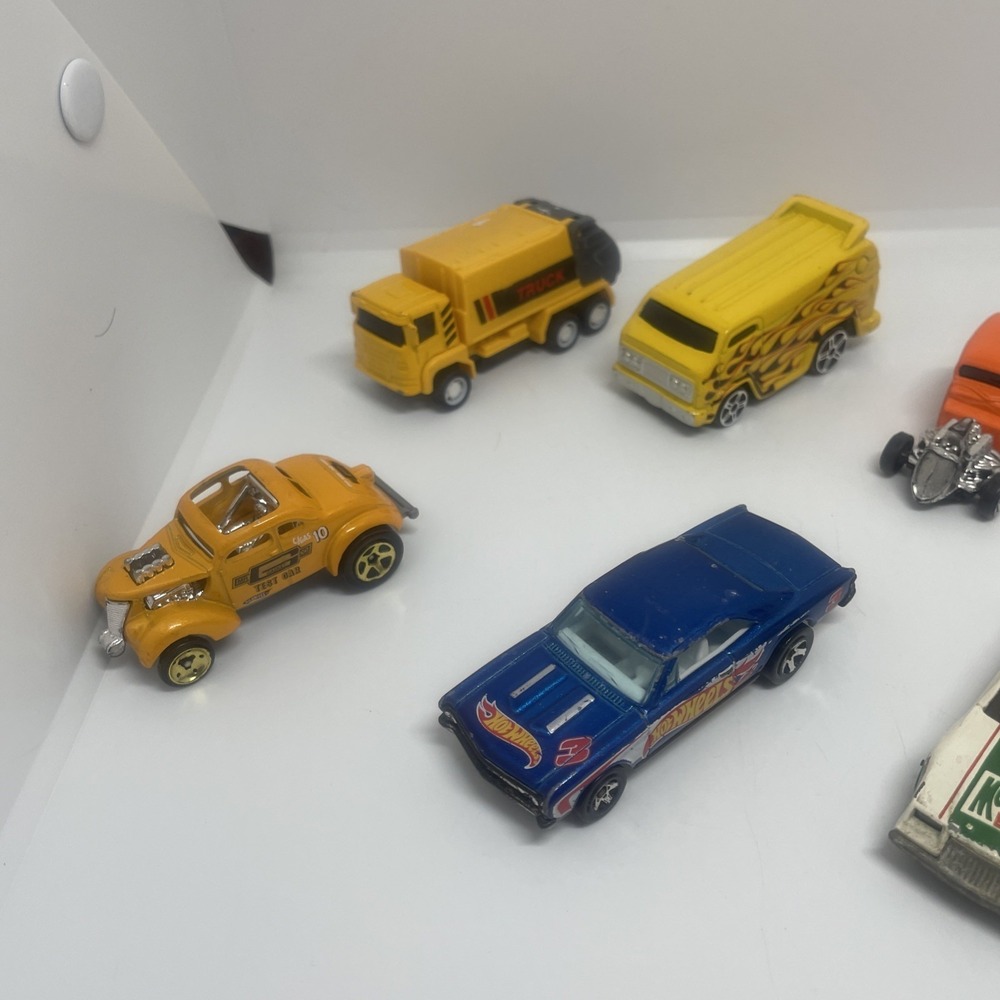 Lot Of 10 toy cars various brands & conditions HOT-WHEELS MAISTO